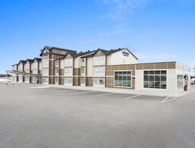 Microtel Inn & Suites By Wyndham Blackfalds Exterior foto